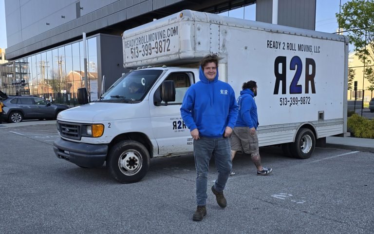 ready 2 roll moving truck and a mover ready for Relocating Your Family to Lebanon Ohio