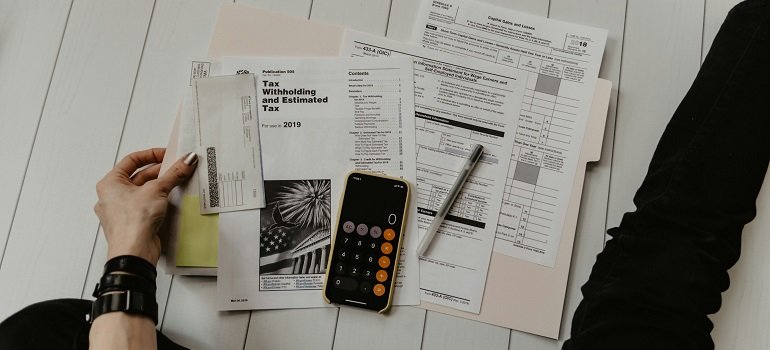 Tax forms and documents for people who are moving to Mason OH
