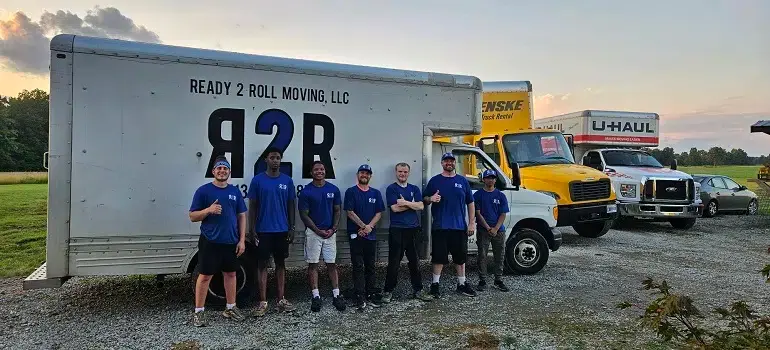 How to Move with Medical Equipment: Tips for Patients and Caregivers 3 Ready 2 Roll team of movers helping families move with medical equipment safely