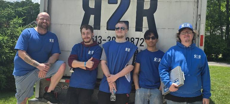 Ready2Roll crew who can help you with all the precautions to take when moving to Cincinnati