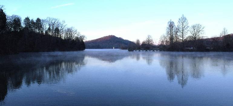 The best places in Ohio for outdoor enthusiasts 9 Quiet lake view in places in Ohio for outdoor enthusiasts