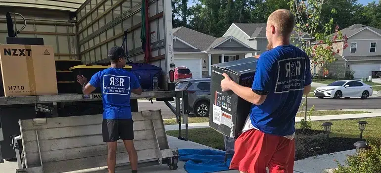 movers lebanon ohio​ trusts loading boxes into truck