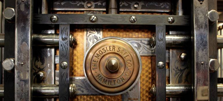 How to move a bolted-down safe in Cincinnati? 3 a golden vault door