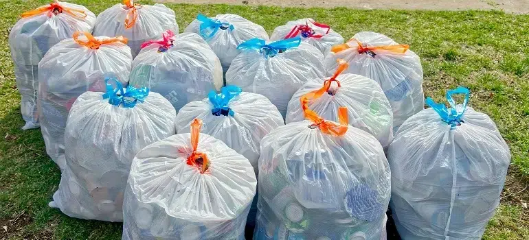 A practical guide for a relocation from Hamilton to Fairfield 4 bags full of trash