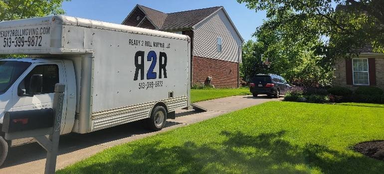 Ready 2 Roll moving truck for long distance moves in Cincinnati on a slope